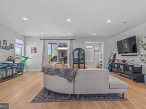 3001 Sedgeview Walk 147, Philadelphia PA 19125