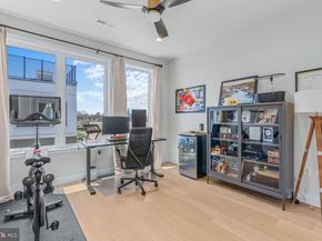 3001 Sedgeview Walk 147, Philadelphia PA 19125