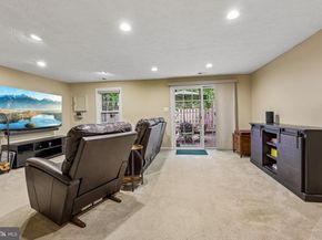7876 Newport Glen Pass, Annandale VA 22003