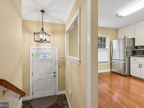 7876 Newport Glen Pass, Annandale VA 22003