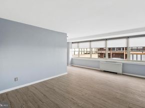 1810 Rittenhouse Square 1608, Philadelphia PA 19103