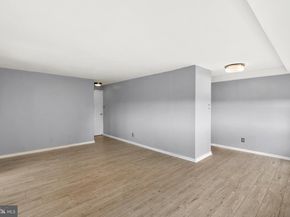1810 Rittenhouse Square 1608, Philadelphia PA 19103