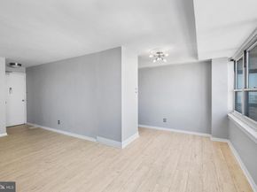 1810 Rittenhouse Square 1608, Philadelphia PA 19103