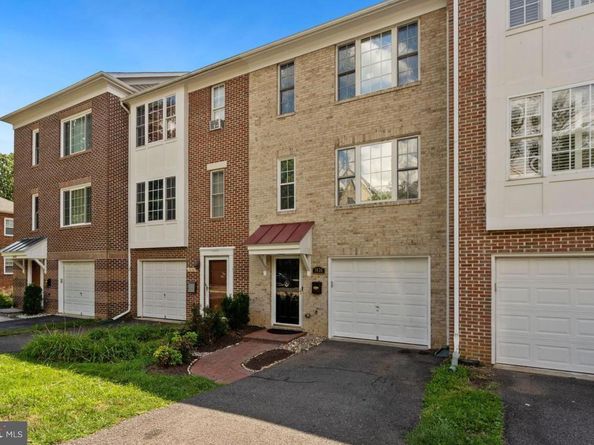 1636 S Taylor Street, Arlington VA 22204