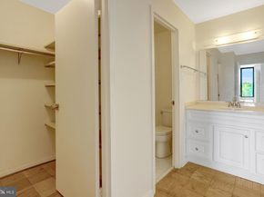 1510 12TH Street N 504, Arlington VA 22209