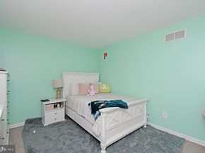 1608 S Crescent Boulevard, Yardley PA 19067