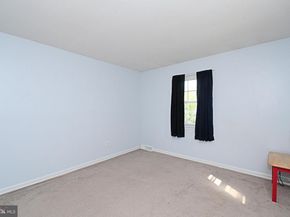 1608 S Crescent Boulevard, Yardley PA 19067