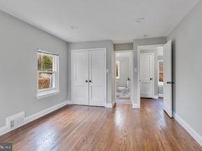 2400 S Arlington Ridge Road, Arlington VA 22202