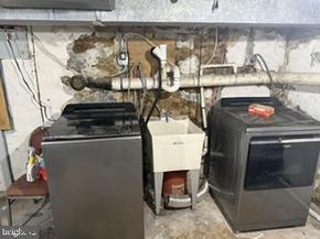 229 E Price Street, Philadelphia PA 19144