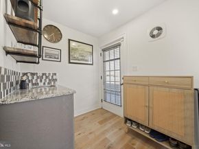 2006 Saint Albans Street, Philadelphia PA 19146