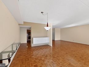 20724 Valley Forge Circle 724, King Of Prussia PA 19406
