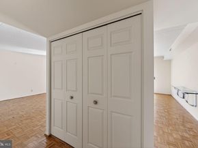 20724 Valley Forge Circle 724, King Of Prussia PA 19406