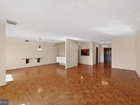 20724 Valley Forge Circle 724, King Of Prussia PA 19406