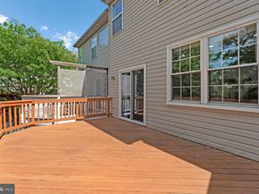 21491 Southern Magnolia Square, Sterling VA 20164