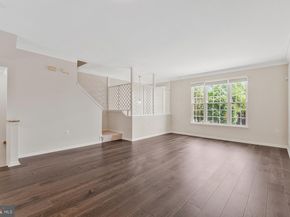 21491 Southern Magnolia Square, Sterling VA 20164