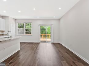 21491 Southern Magnolia Square, Sterling VA 20164