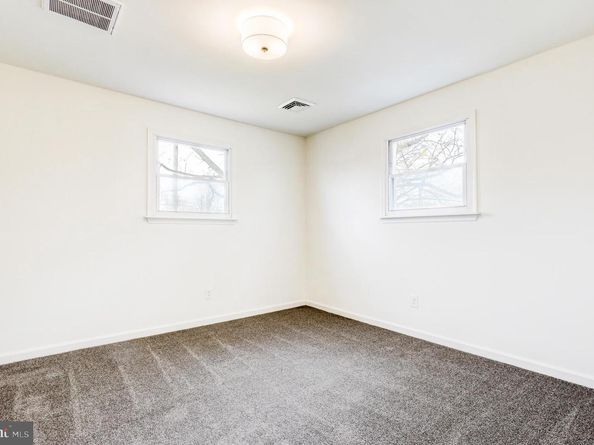 31 Nature Lane, Levittown PA 19054