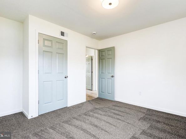 31 Nature Lane, Levittown PA 19054