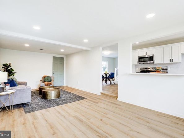 31 Nature Lane, Levittown PA 19054