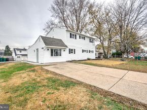 31 Nature Lane, Levittown PA 19054