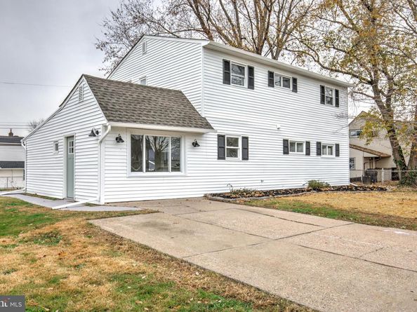 31 Nature Lane, Levittown PA 19054