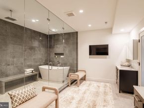 27 W Mechanic Street, New Hope PA 18938