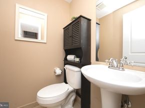 1030 N Leithgow Street, Philadelphia PA 19123