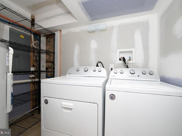 1030 N Leithgow Street, Philadelphia PA 19123