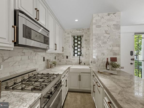 237 G Street SW 120, Washington DC 20024