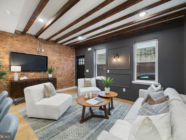 1613 N Lawrence Street, Philadelphia PA 19122