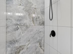 5736 Spruce Street, Philadelphia PA 19139