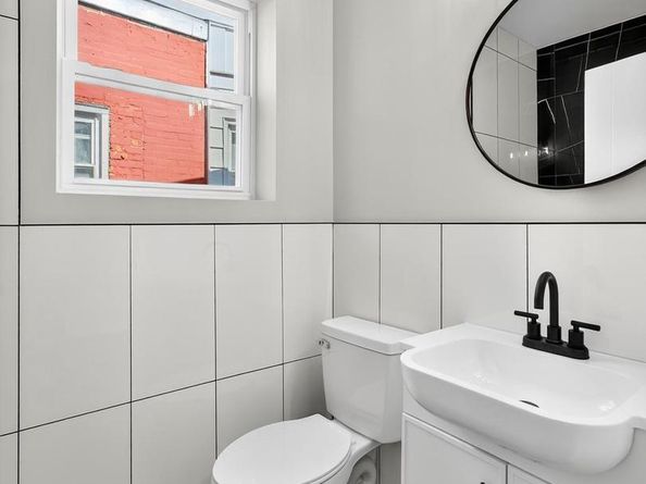 5736 Spruce Street, Philadelphia PA 19139