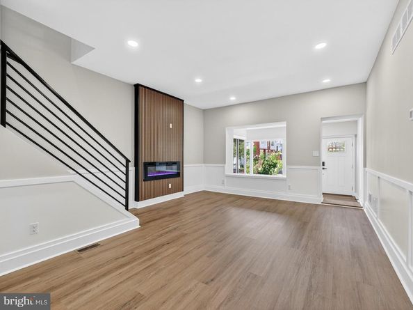 5736 Spruce Street, Philadelphia PA 19139