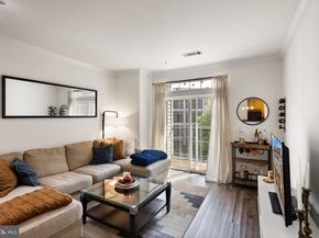 2465 Army Navy Drive 204, Arlington VA 22206