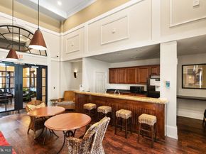 2465 Army Navy Drive 204, Arlington VA 22206