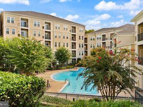 2465 Army Navy Drive 204, Arlington VA 22206