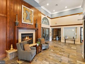 2465 Army Navy Drive 204, Arlington VA 22206