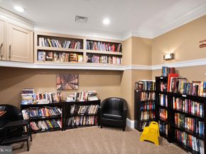 2465 Army Navy Drive 204, Arlington VA 22206