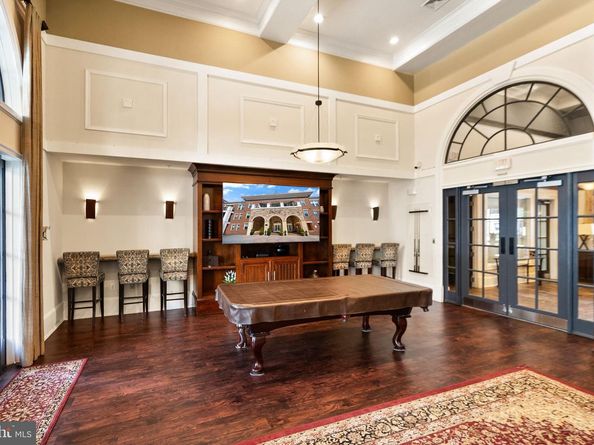 2465 Army Navy Drive 204, Arlington VA 22206