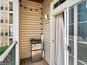 2465 Army Navy Drive 204, Arlington VA 22206