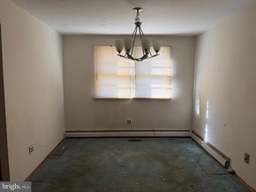 4816 Aubrey Avenue, Philadelphia PA 19114