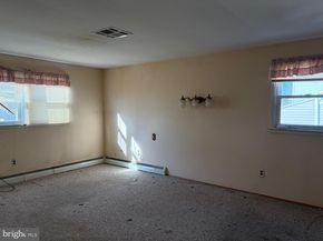 4816 Aubrey Avenue, Philadelphia PA 19114