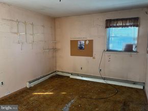 4816 Aubrey Avenue, Philadelphia PA 19114