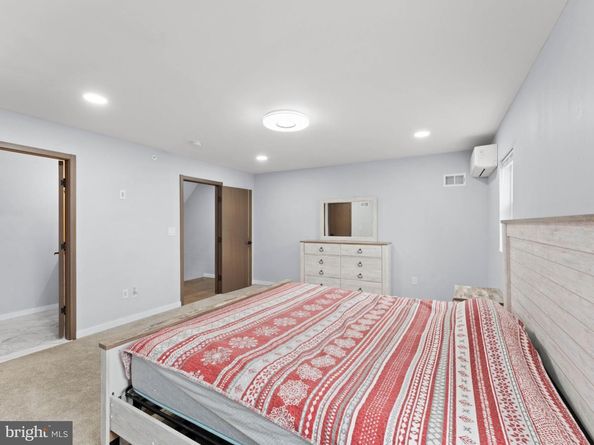 1214 Roosevelt Drive, Havertown PA 19083