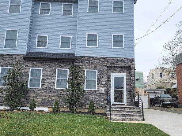 1214 Roosevelt Drive, Havertown PA 19083