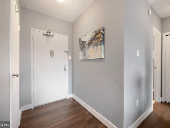 4141 N Henderson Road 107, Arlington VA 22203