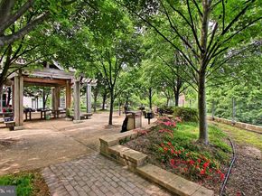 4141 N Henderson Road 107, Arlington VA 22203