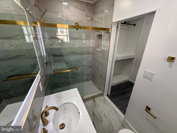 5400 Larchwood Avenue, Philadelphia PA 19143