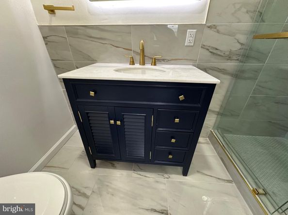 5400 Larchwood Avenue, Philadelphia PA 19143