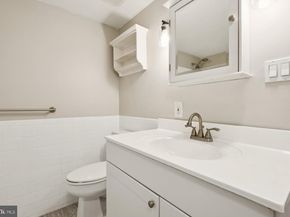 520 N Lemon Street E8, Media PA 19063